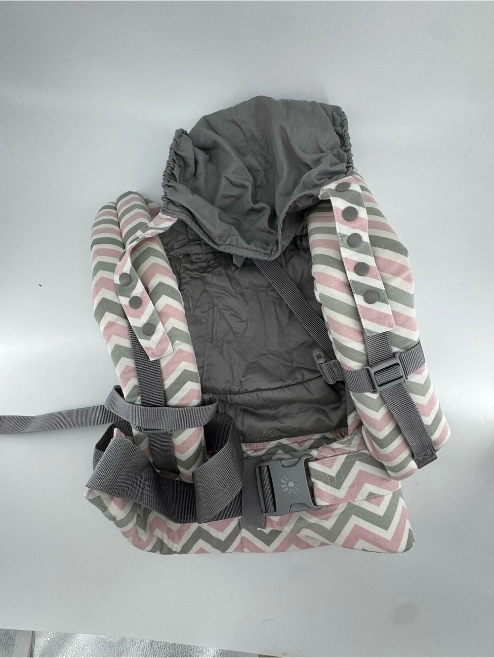 Ergo Original Carrier - Pink & Grey Chevron - SO Comfortable!